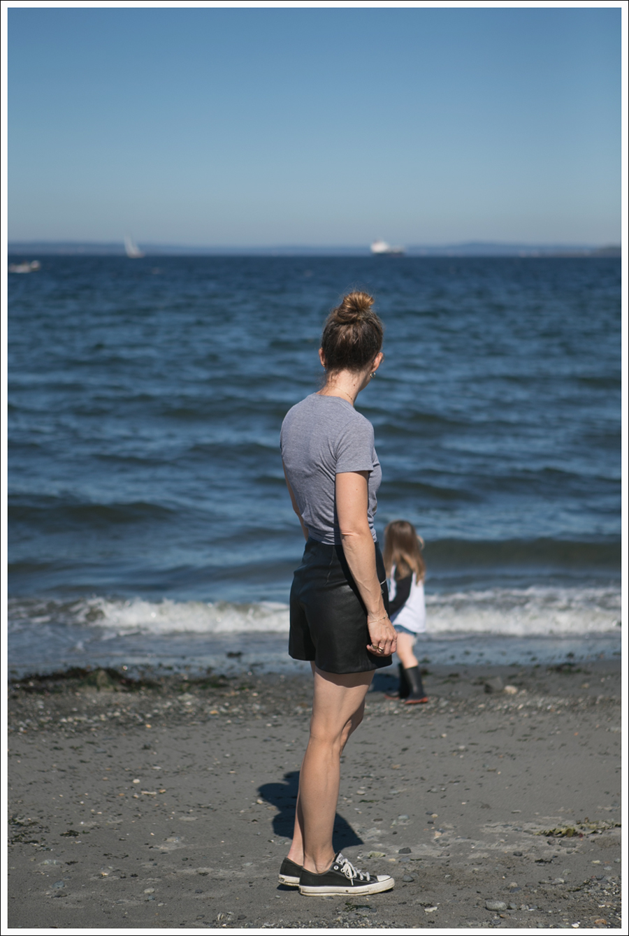 Blog Little Boogaweezin PLM Tee Zara High Waisted Faux Leather Shorts Black Converse Beach-4