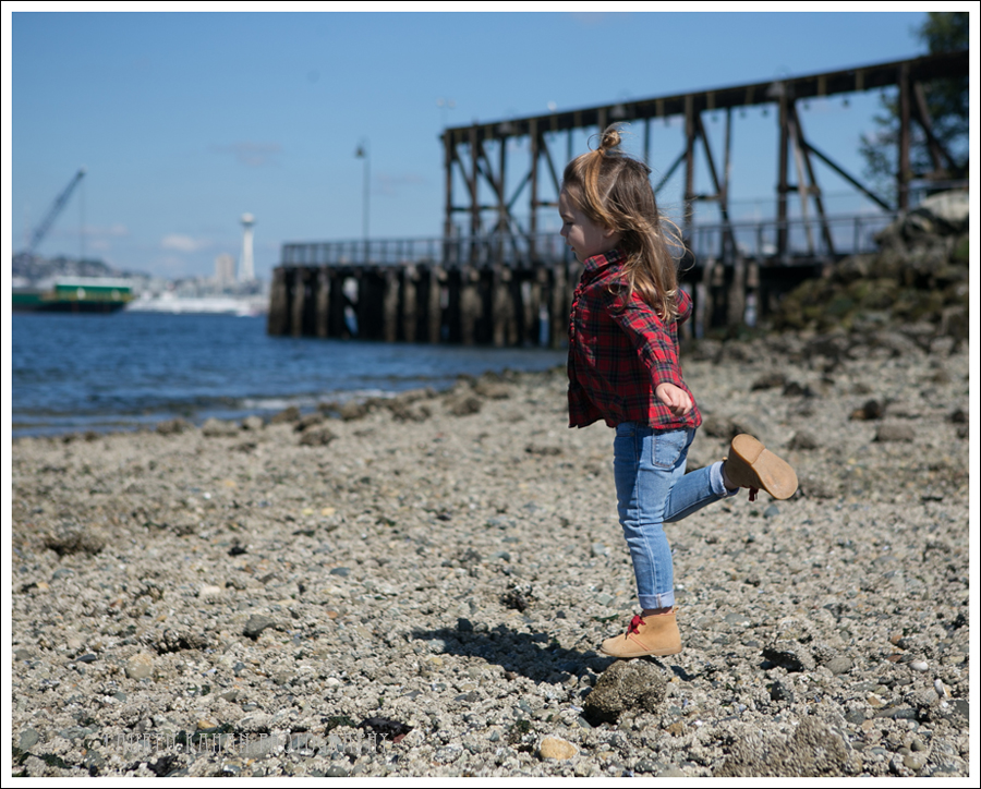 Blog Ralph Lauren Plaid Top Gap Light Skinny Jeans Gap Tan Red Booties-2