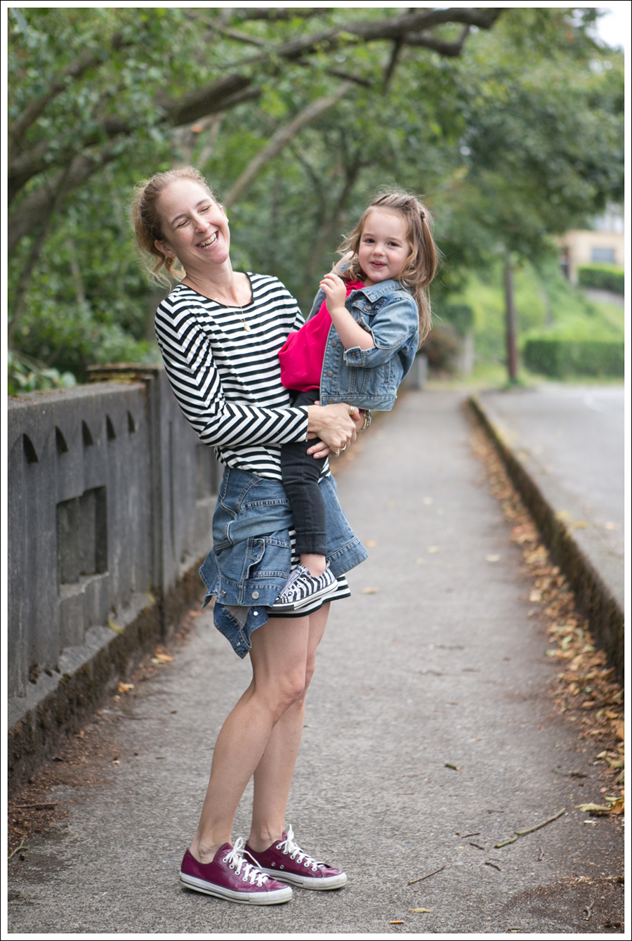Blog Silence and Noise striped Dress Fuscia Converse Gap Jean Jacket-5
