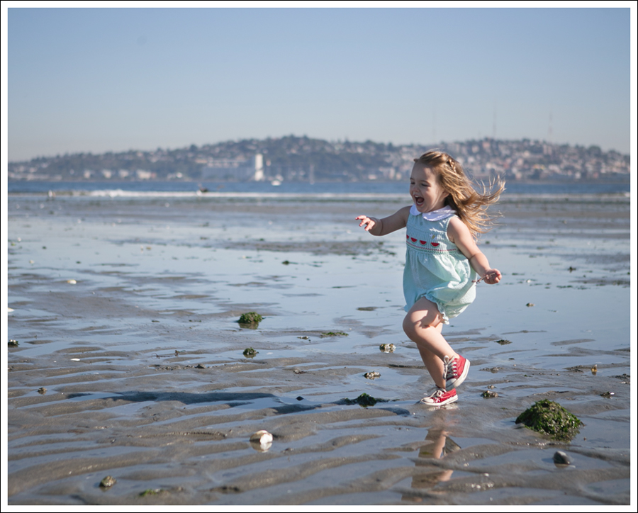 Blog Vintage Green Romper Red Converse Low Tide Alki Beach-2
