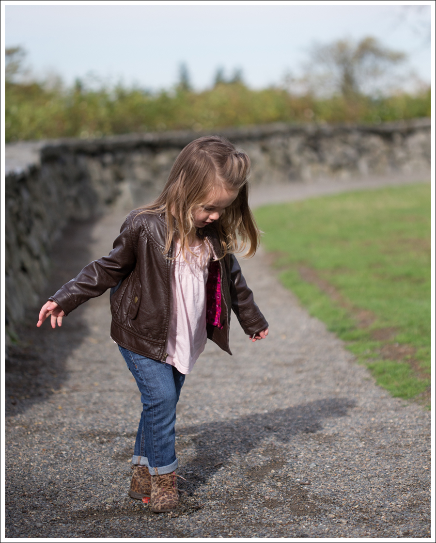 2 Blog Circo brown faux leather Jacket Gap Pink Top DL1961 Harper Minogue Osh Kosh Leopard Booties-1