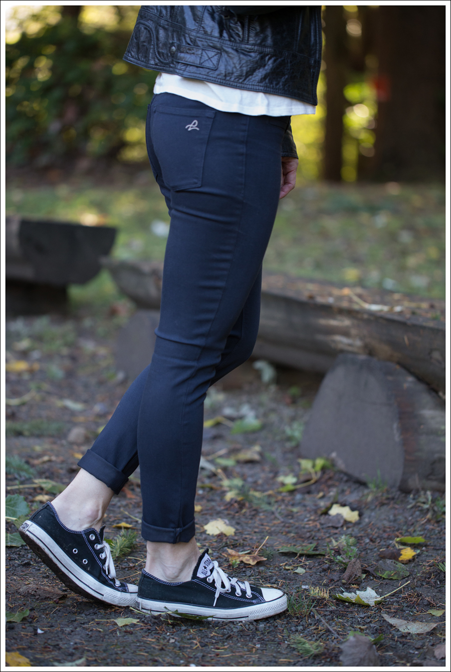 Blog Doma Leather Jacket StyleMint tee DL1961 Emma Denver Black Converse-4