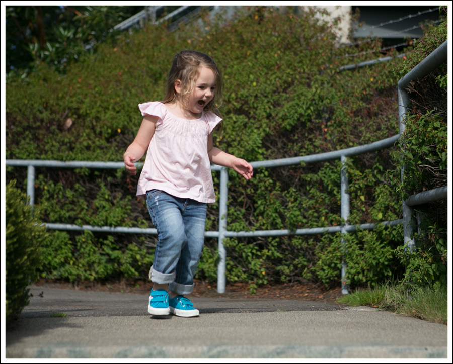 Blog Gap Pink Tee Joes Jeans Distressed Skinny Boyfriend Turquoise Superga-4
