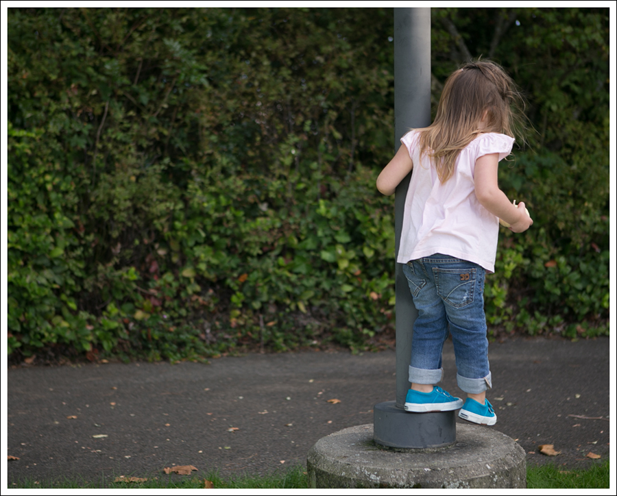 Blog Gap Pink Tee Joes Jeans Distressed Skinny Boyfriend Turquoise Superga-9