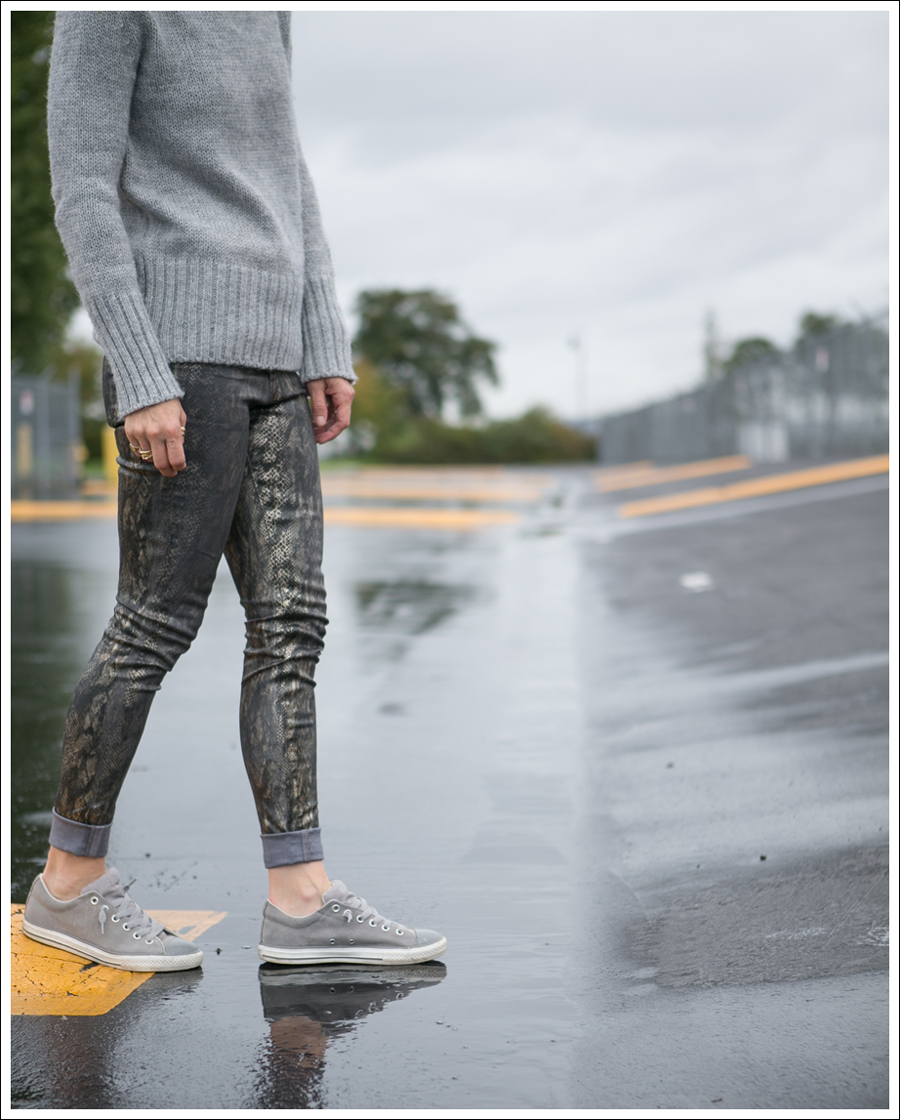 Blog Gray Zara Funnel Neck Sweater Coated J Brand Python Skinny Jeans Gray Suede Converse-2