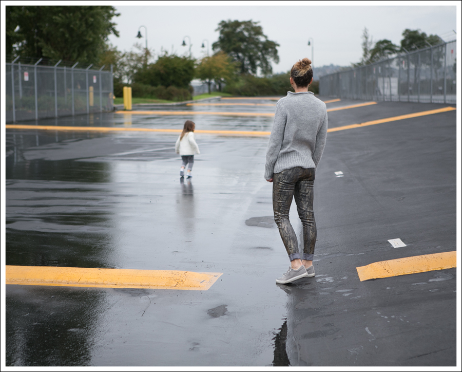 Blog Gray Zara Funnel Neck Sweater Coated J Brand Python Skinny Jeans Gray Suede Converse-3