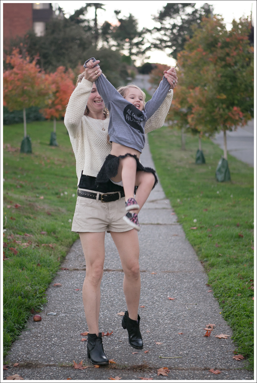 Blog HM Cream Sweater Current Elliott Boyfriend Leather Shorts SixtySeven Blake Bootie-7