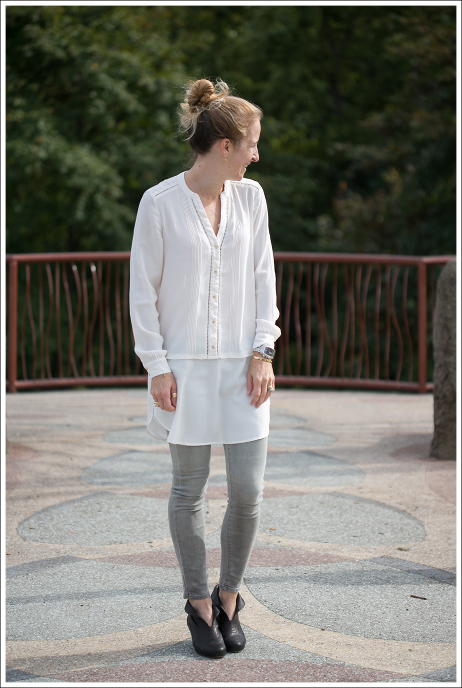 Blog HM Cream Tunic Goldsign Gray Mayhem Skinny Jeans Frye Lisa Short Stitch Booties-1