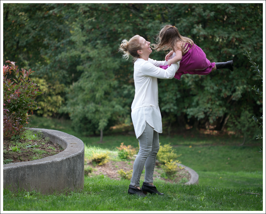 Blog HM Cream Tunic Goldsign Gray Mayhem Skinny Jeans Frye Lisa Short Stitch Booties--10