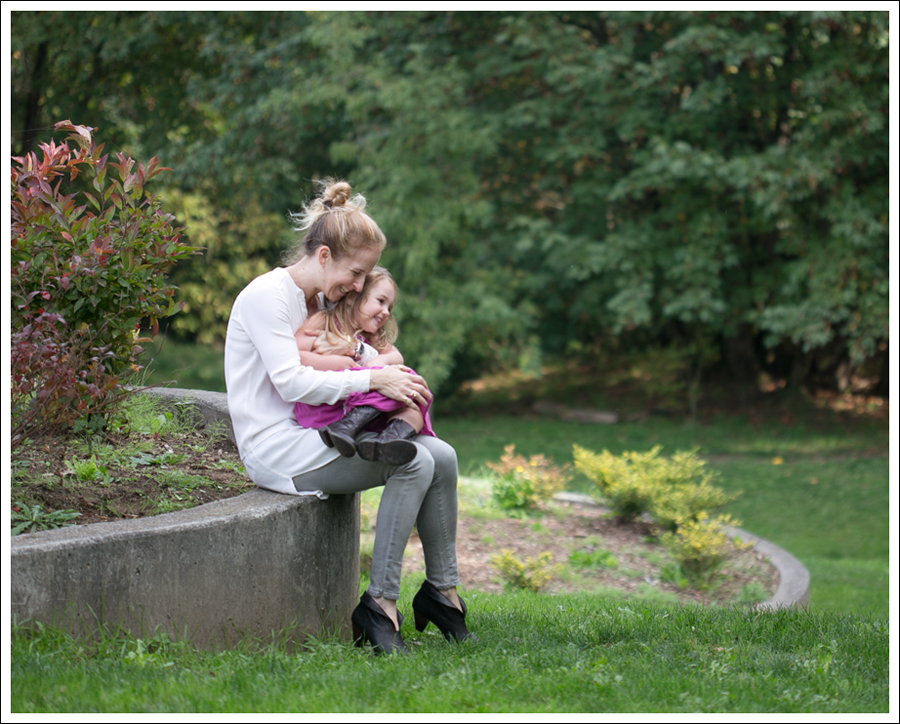 Blog HM Cream Tunic Goldsign Gray Mayhem Skinny Jeans Frye Lisa Short Stitch Booties--11