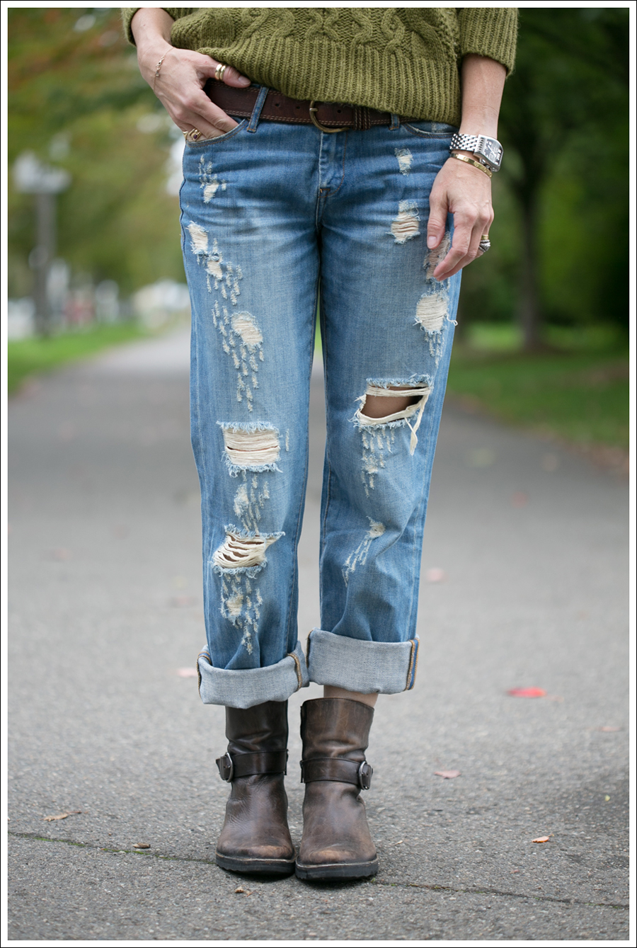 Blog J Crew Olive Fishermans Sweater Blank NYC Destroyed Relaxed Straight Leg Cafe Noire Harness Boots-2