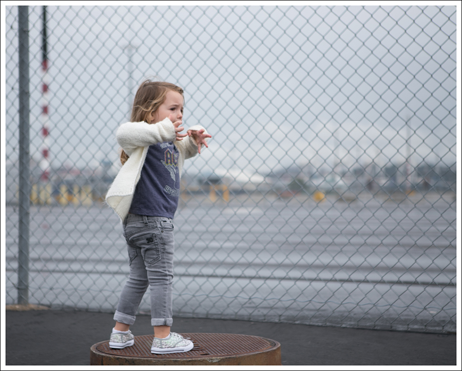 Blog Old Navy Cream Fuzzy Cardigan Old Navy ACDC Tee Joes Jeans Gray skinny Zulily Leopard Sparkle Shoes-4