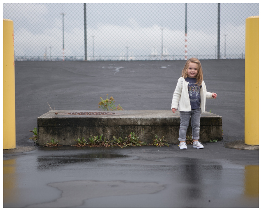 Blog Old Navy Cream Fuzzy Cardigan Old Navy ACDC Tee Joes Jeans Gray skinny Zulily Leopard Sparkle Shoes-7