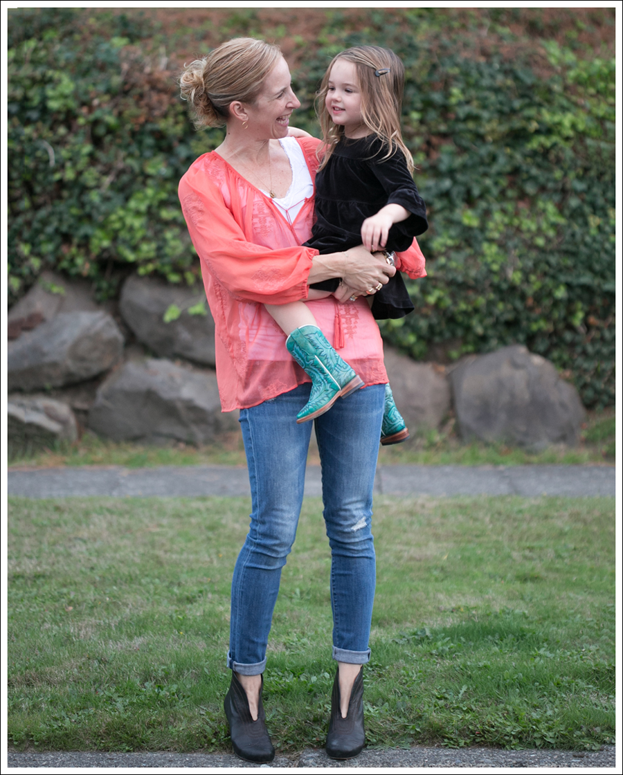 Blog Sanctuary Boho Top Vince Destroyed Skinny Jeans Frye Lisa Short Stitch Booties-4