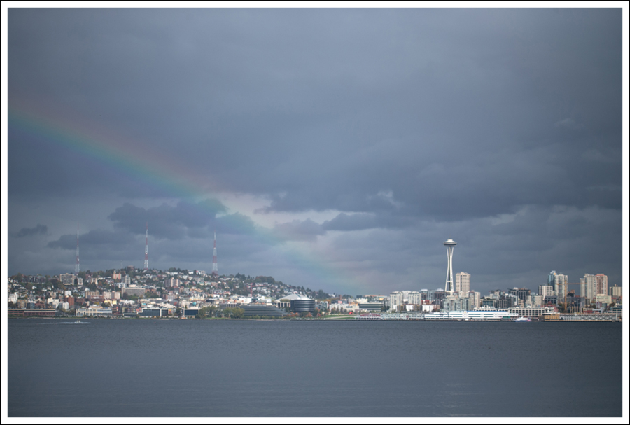 Blog Seattle Skyline Rainbow into the Space Needle-1