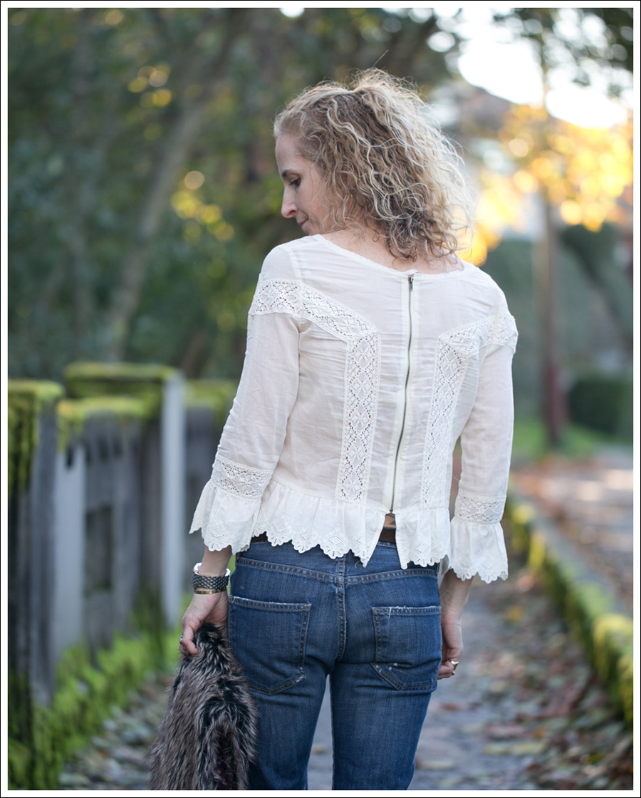 Blog Faux Fur Vest Free People Princess Gwendoline Top Streets Ahead Suede Turquoise Belt Current Elliott Destroyed Boyfriend Jeans Cafe Noire Booties-4