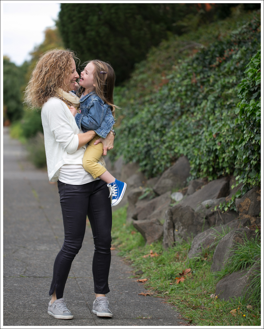 Blog Sweet Romeo Sweater Helmut Lang High Gloss Cropped Skinny Jeans Gray Suede Converse-2