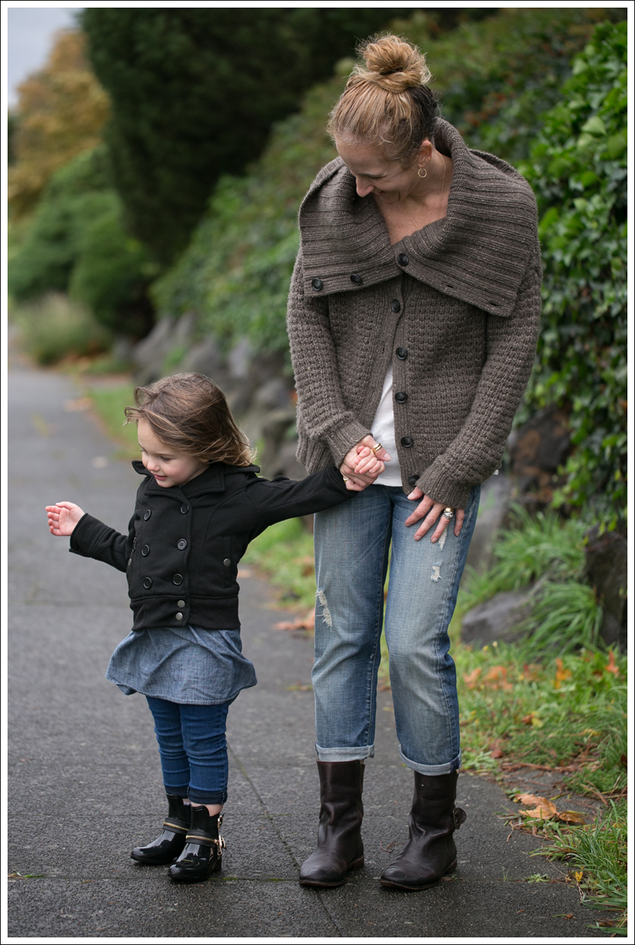 Blog Theory Tootsie Tweed Sweater 7FAM Josefina Cropped Skinny Destroyed Boyfriend Jeans Frye Short Boot-4