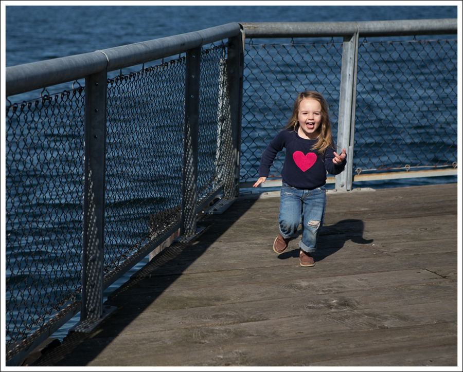 Blog Arizona Jeans Heart Sweater DIY Ripped Levis Sperry Topsider Brown Shoes-1