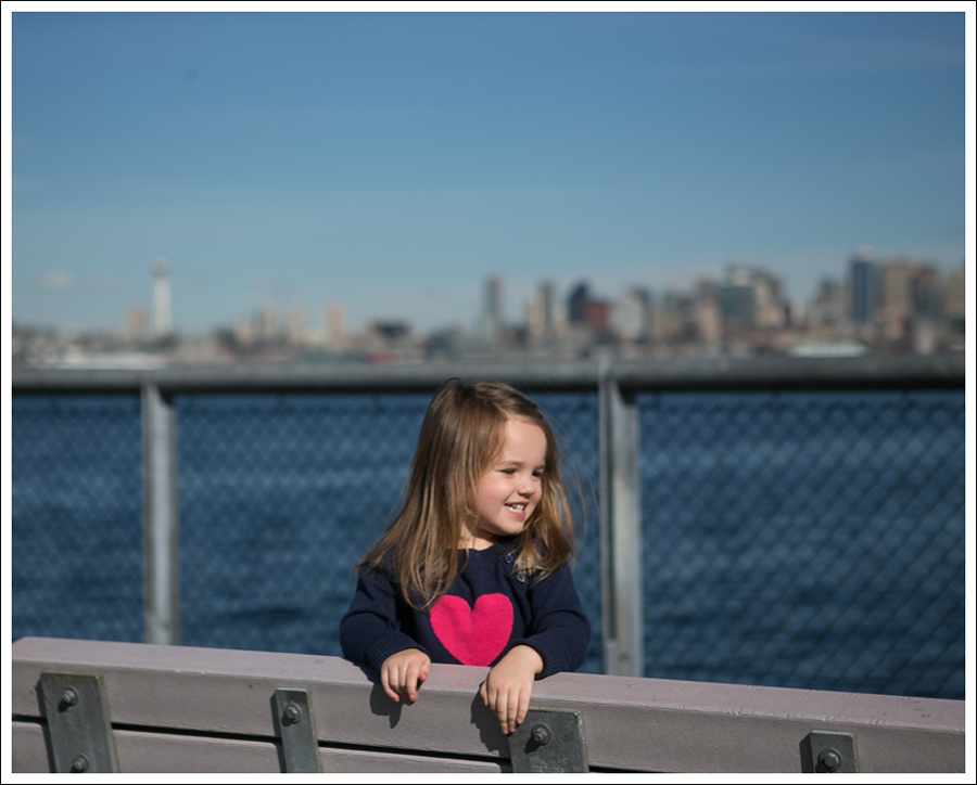 Blog Arizona Jeans Heart Sweater DIY Ripped Levis Sperry Topsider Brown Shoes-6