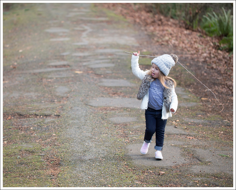 Blog HM Hat Old Navy faux fur vest cardigan Little Boogaweezin DL1961 Chloe Rafaeli Pink Checked Vans-10