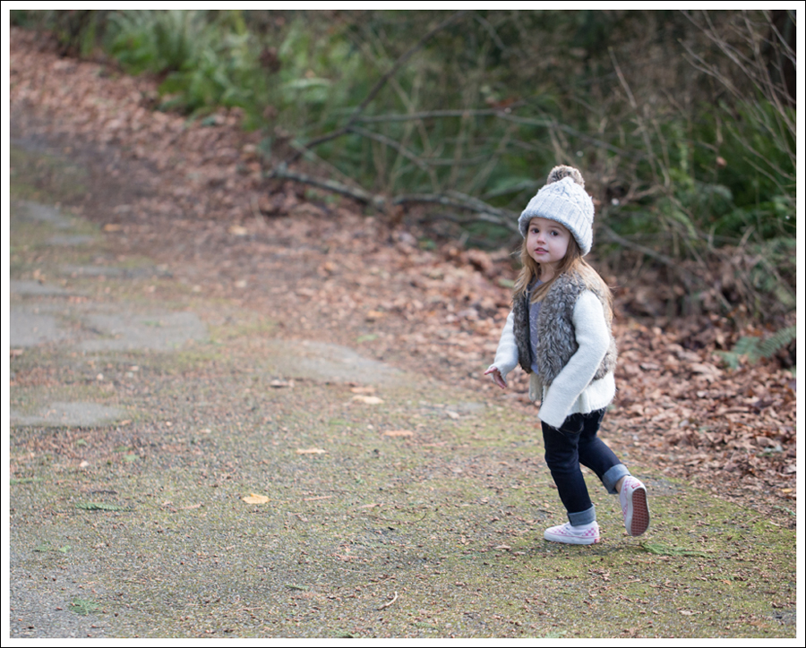 Blog HM Hat Old Navy faux fur vest cardigan Little Boogaweezin DL1961 Chloe Rafaeli Pink Checked Vans-5
