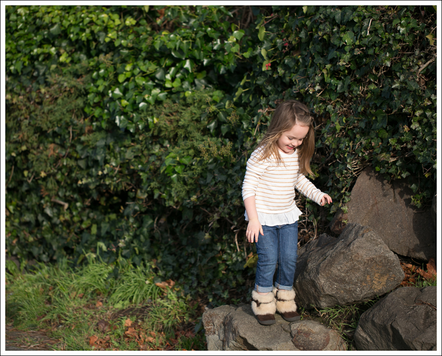 Blog Old Navy Gold Striped Sweatshirt DL1961 Harper Cherokee Faux Fur Boots-2