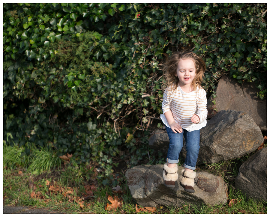 Blog Old Navy Gold Striped Sweatshirt DL1961 Harper Cherokee Faux Fur Boots-4