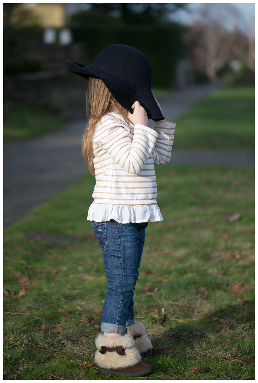 Blog Old Navy Gold Striped Sweatshirt DL1961 Harper Cherokee Faux Fur Boots-9