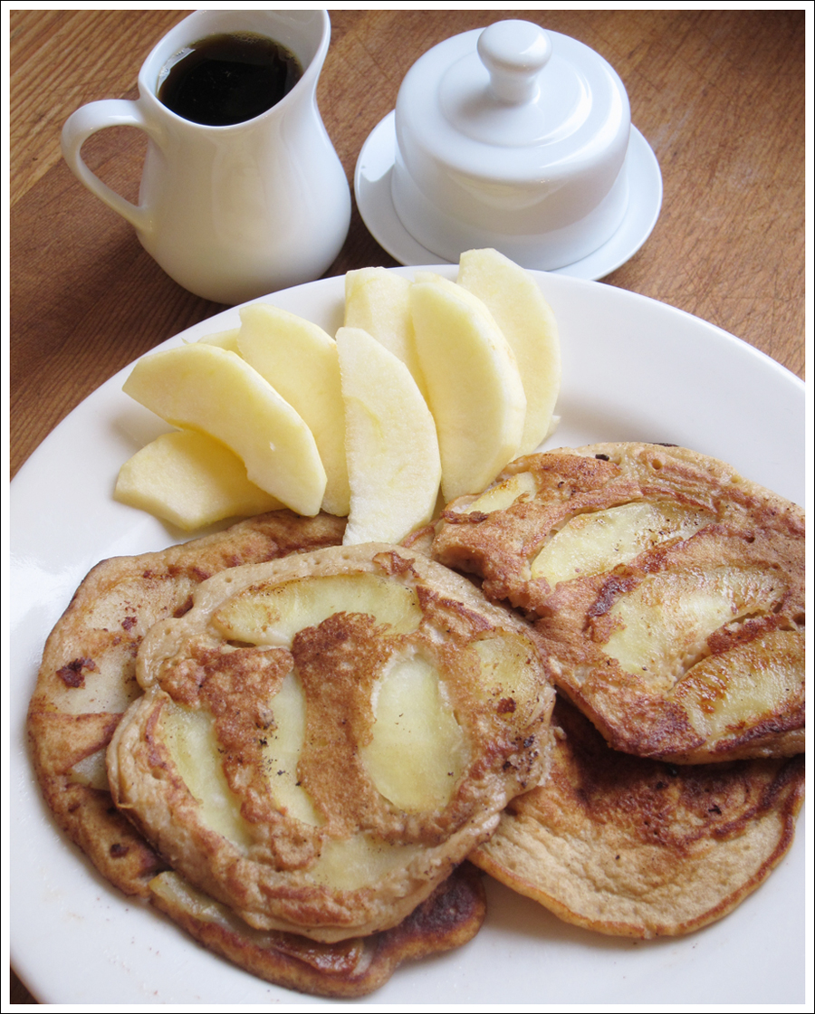 Blog paleo apple pancakes (1)