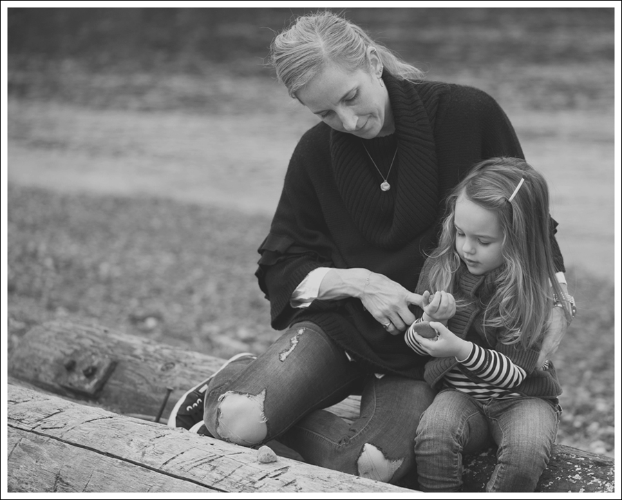 Blog Tahari Black Sweater Paige Destroyed Skinny Black Superga-13