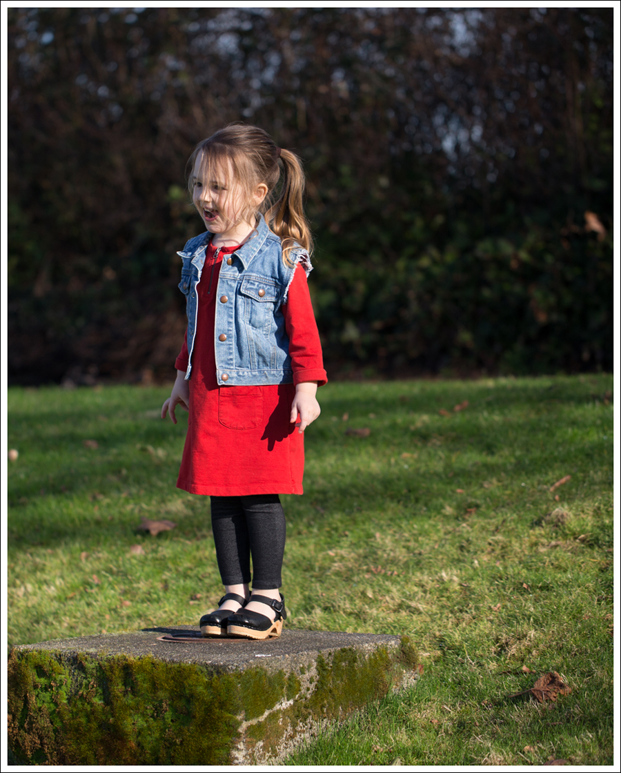 Blog Gap Denim Vest HM Red Zip Dress Levis Jeggings Sven Mary Jane Toddler Clogs-10