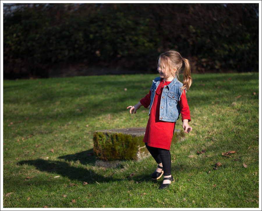 Blog Gap Denim Vest HM Red Zip Dress Levis Jeggings Sven Mary Jane Toddler Clogs-6