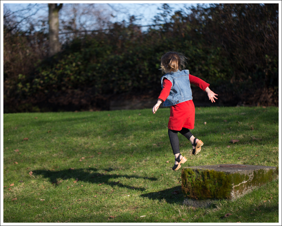 Blog Gap Denim Vest HM Red Zip Dress Levis Jeggings Sven Mary Jane Toddler Clogs-8