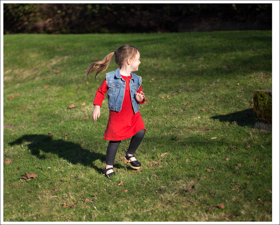 Blog Gap Denim Vest HM Red Zip Dress Levis Jeggings Sven Mary Jane Toddler Clogs-9