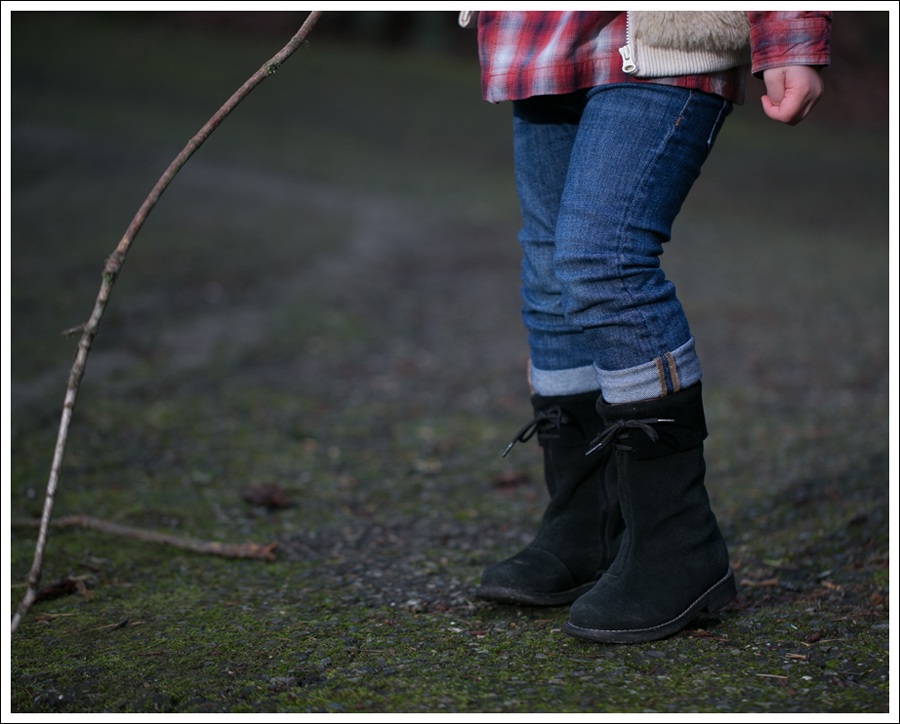 Blog Janie and Jack Faux Fur Vest Levis Plaid Top DL1961 Harper BabyQuiz Suede Boots-15