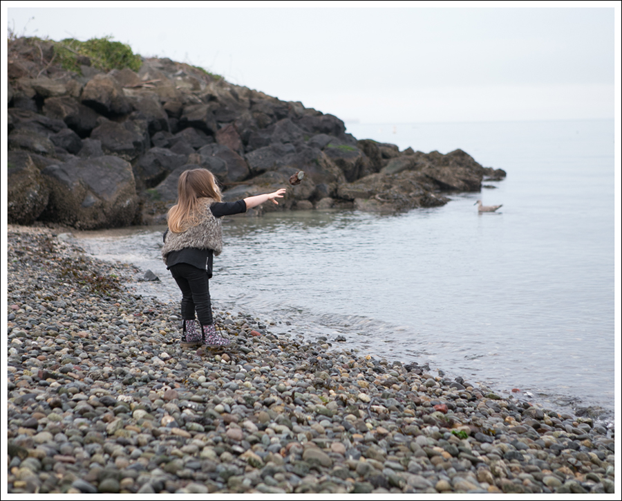Blog Old Navy Faux Fur Vest Gap Zipper Tunic Gap Moto Jeggings Link Flower Boots-6