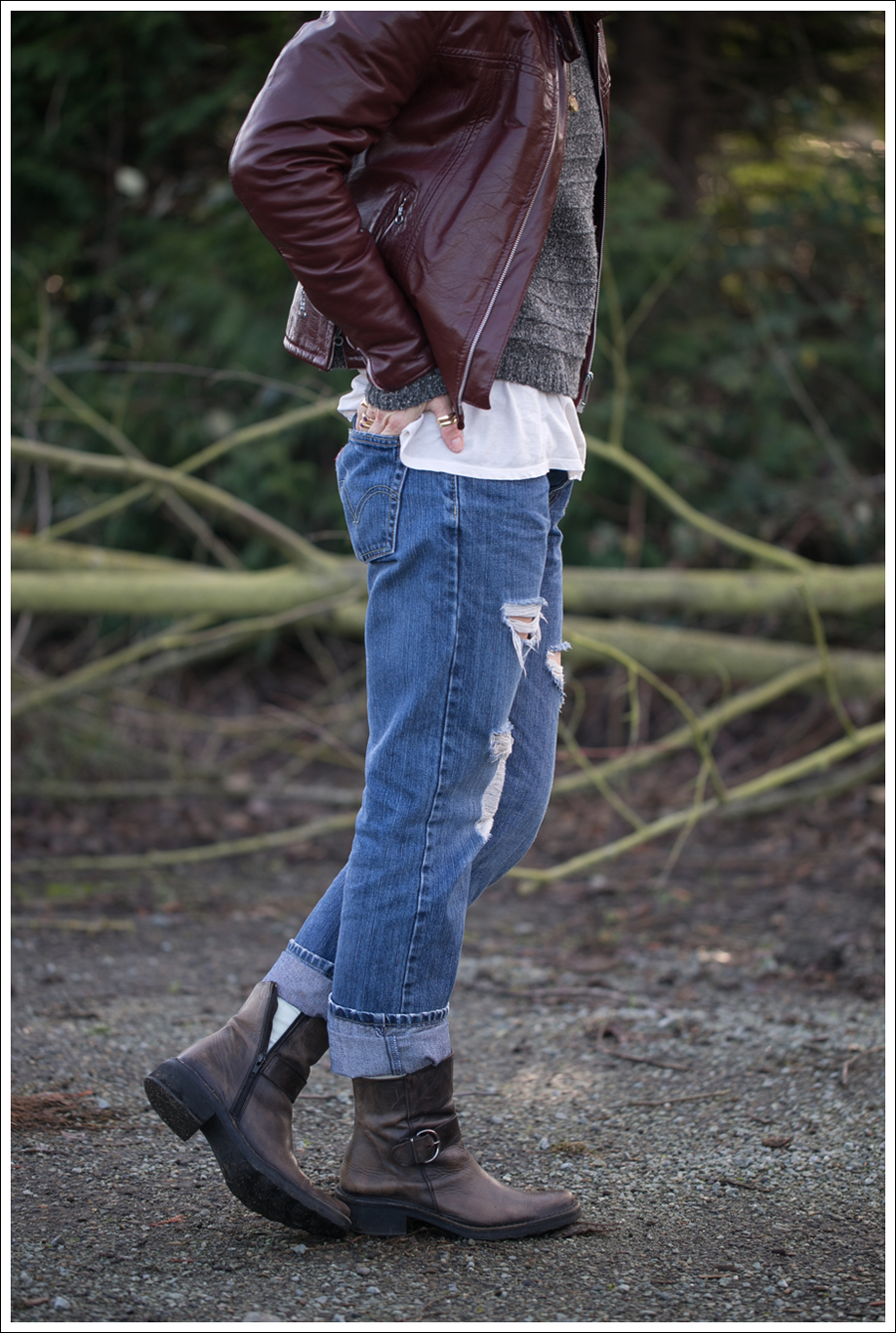 Blog Vintage leather Jacket StyleMint Carrington Sweater Destroyed Levis 514 Cafe Noire Boots-3