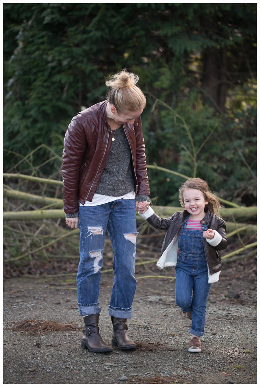 Blog Vintage leather Jacket StyleMint Carrington Sweater Destroyed Levis 514 Cafe Noire Boots-5