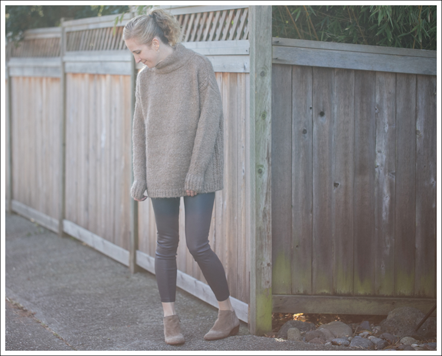 Blog Zara Chuncky Tie Back Sweater Vince Skinny Crop Leather leggings Coastal Sam Edelman Petty Booties-1