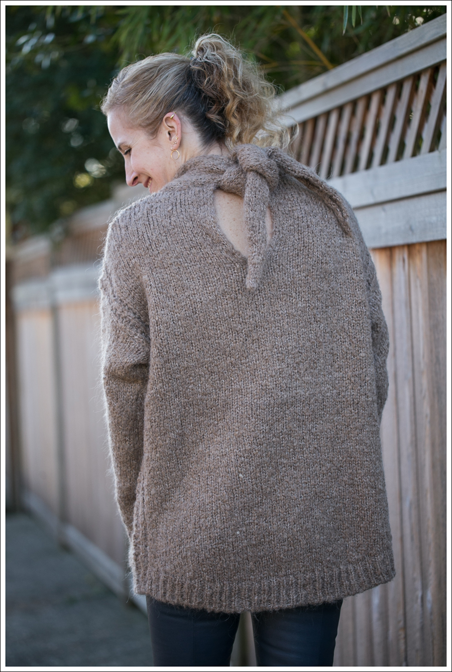 Blog Zara Chuncky Tie Back Sweater Vince Skinny Crop Leather leggings Coastal Sam Edelman Petty Booties-4