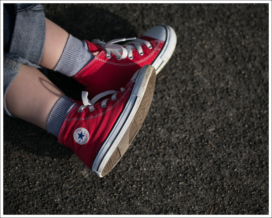 Blog Ahoy Amigo Always Hungry Raglan Levis Red Converse High Tops-21