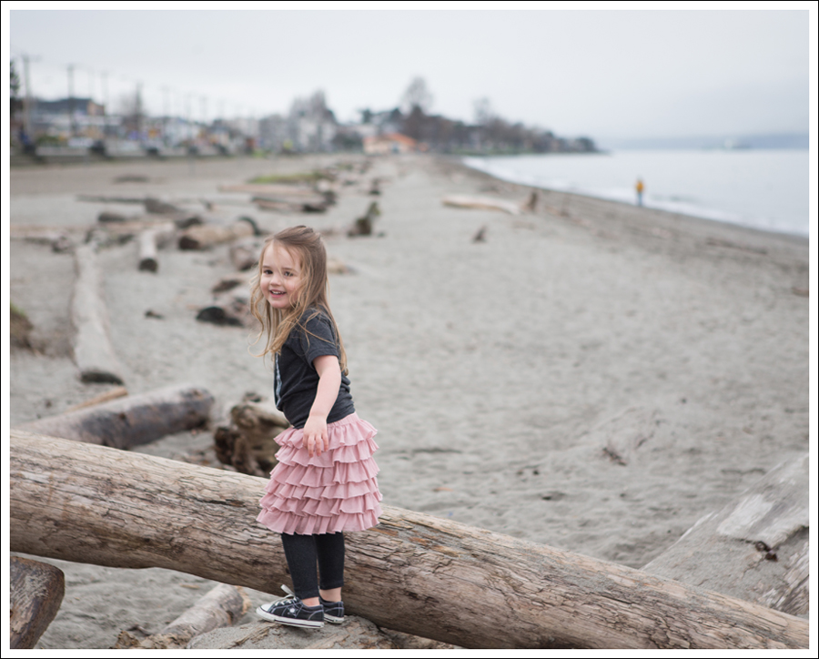 Blog Beatiful Hearts Little Boogaweezin Gap Tiered Skirt Levis Jeggings Converse One Stars-21