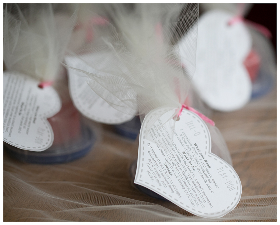 Blog DIY Jell-O Play-Doh Non Candy Valentine Toddler Craft-15