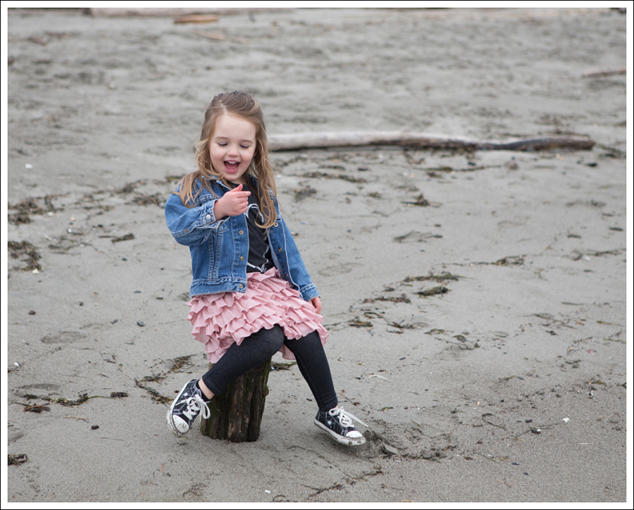 Blog Levis Jacket Beatiful Hearts Little Boogaweezin Gap Tiered Skirt Levis Jeggings Converse One Stars-4