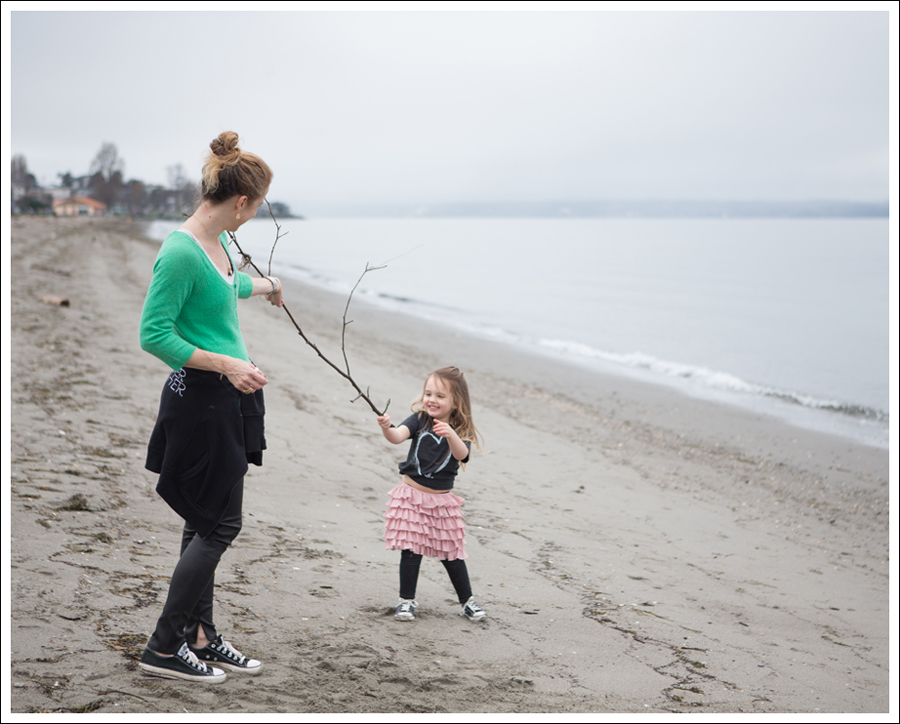 Blog Protector Lover Mother Hoodie Autmn Cashmere Green Henley Sweater Genetic Denim Shya leather Pants Black Converse-23