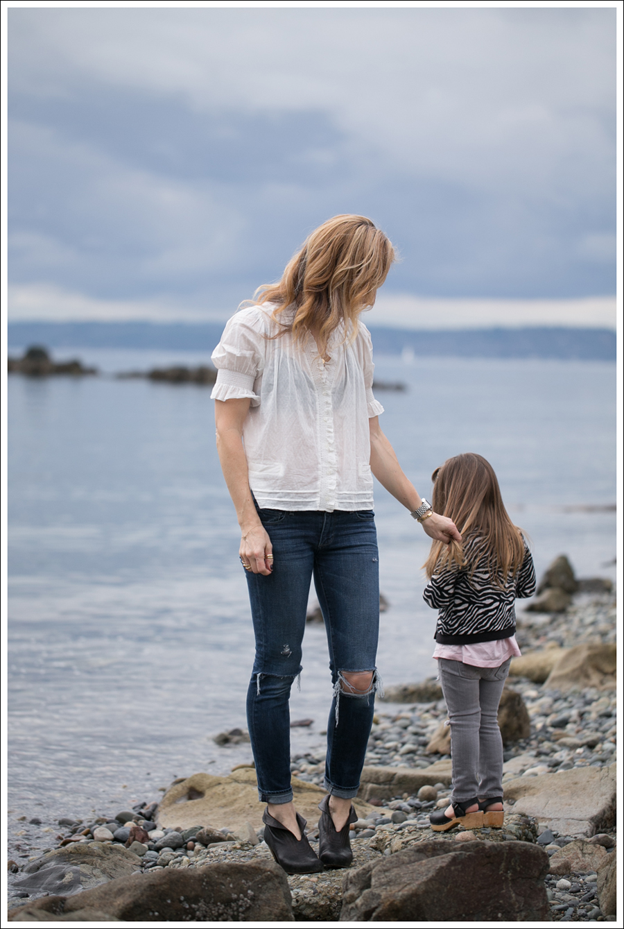 Blog See by Chloe SS Boho Top Paige Skyline Skinny DIY Destroyed Jeans Frye Lisa Short Stitch Booties-4