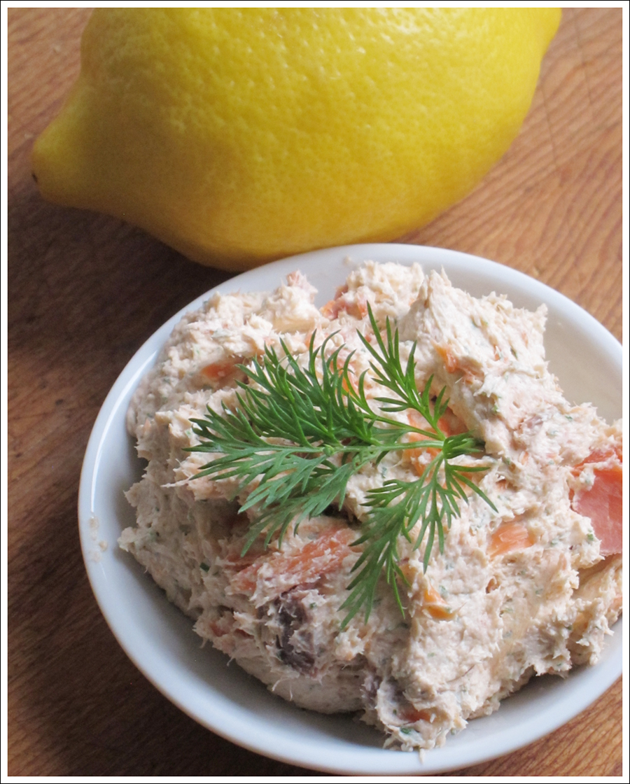 Blog smoked salmon dill dip-1