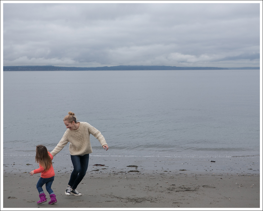 Blog Vintage Fishermans Sweater Paige Skyline Ankle Peg Lorelei Black Converse-5