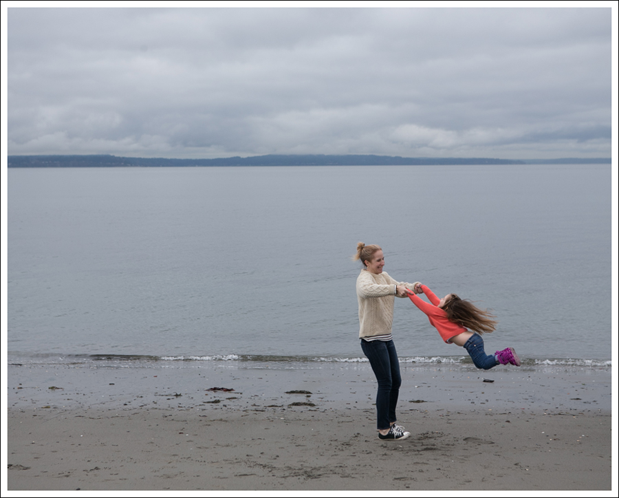 Blog Vintage Fishermans Sweater Paige Skyline Ankle Peg Lorelei Black Converse-7